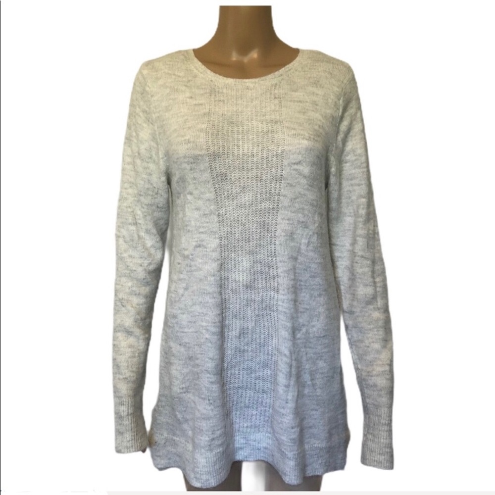 Liz Lange Maternity Cream Sweater size S M-40